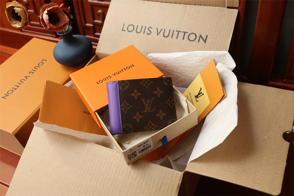 Louis Vuitton wallet M81535 2025 new 